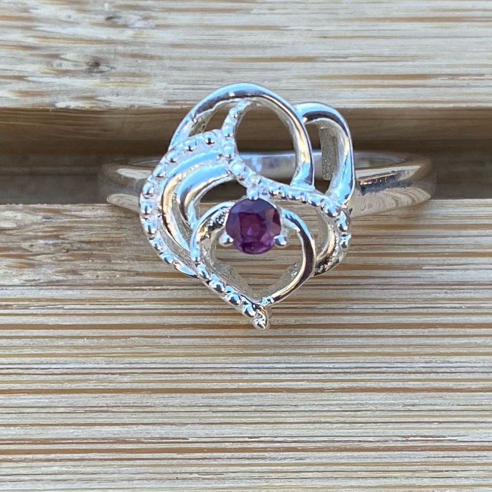 STS Sterling Silver 925 Amethyst Stone Ring. Size 6. EUC!
